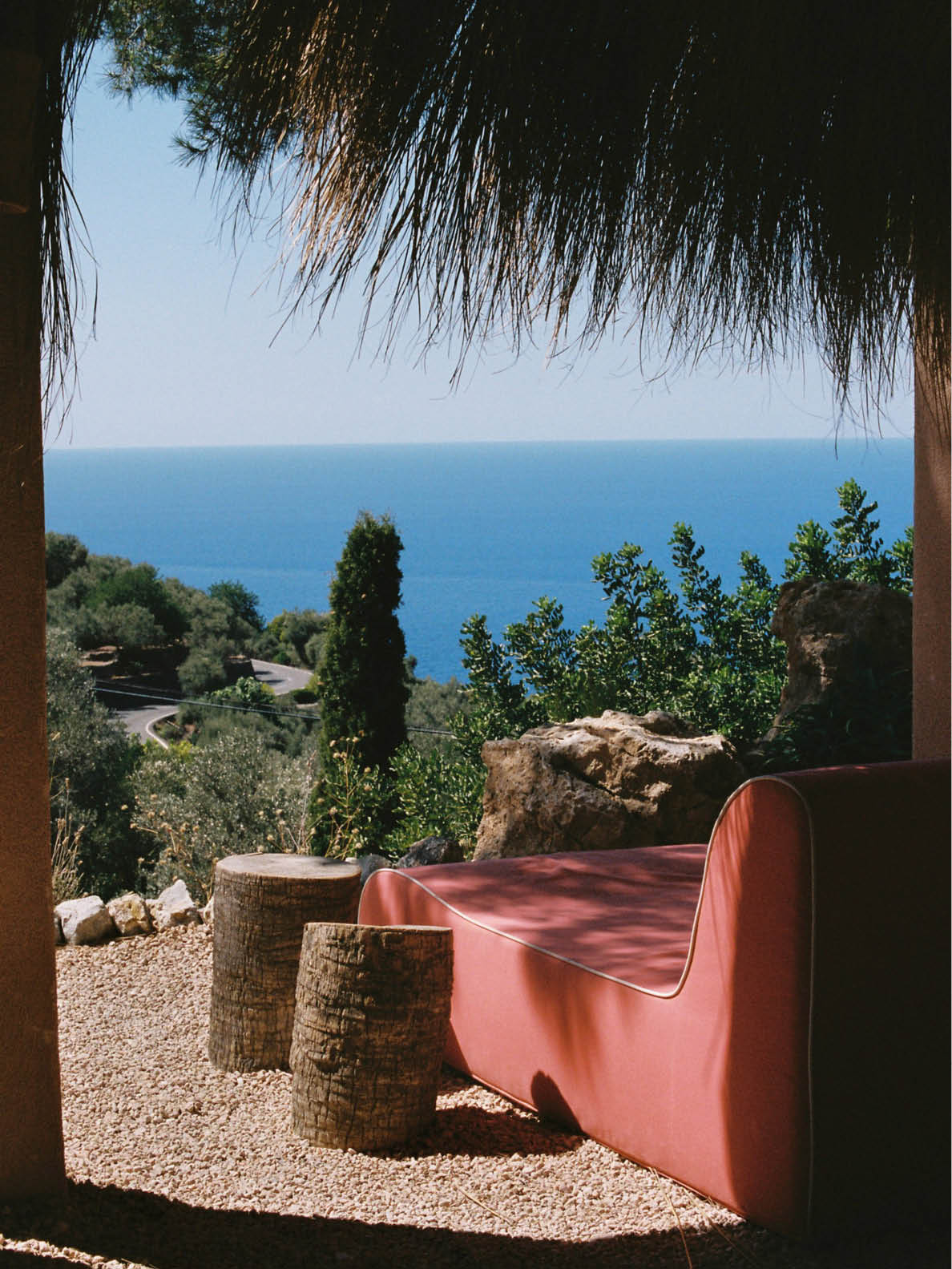 Mallorca Travel Guide - desk image