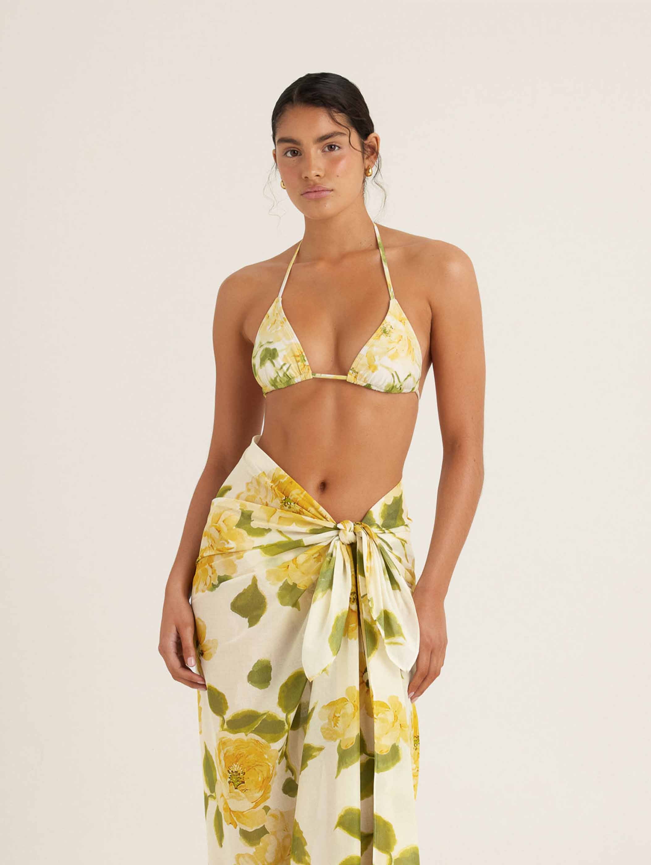 Essential String Tri